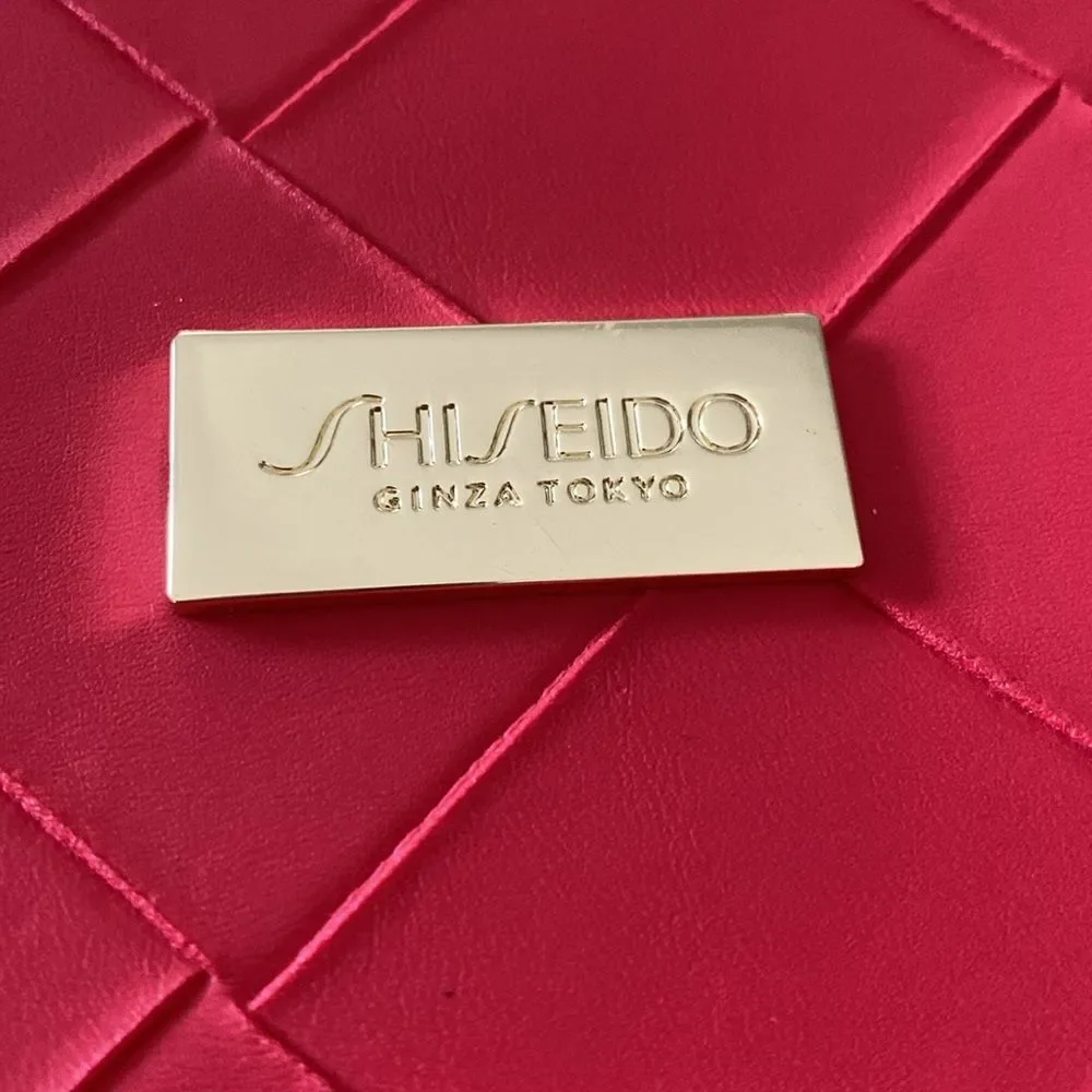 Shiseido Ginza Tokyo Waterproof PVC Cosmetic Makeup‎ Bag Red Quilted Women's Bag